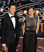 Emma-2014-march-86th-annual-academy-awards_102.jpg