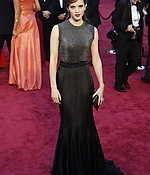 Emma-2014-march-86th-annual-academy-awards_86.jpg