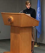 emma_watson_2016_heforshe_university_parity_report_launch_nyc_063.jpg