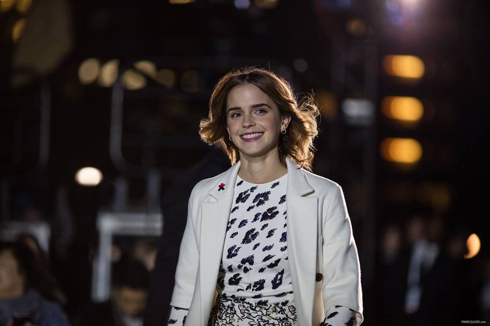 emma_watson_2016_one_young_world_opening_ceremony_16.jpg
