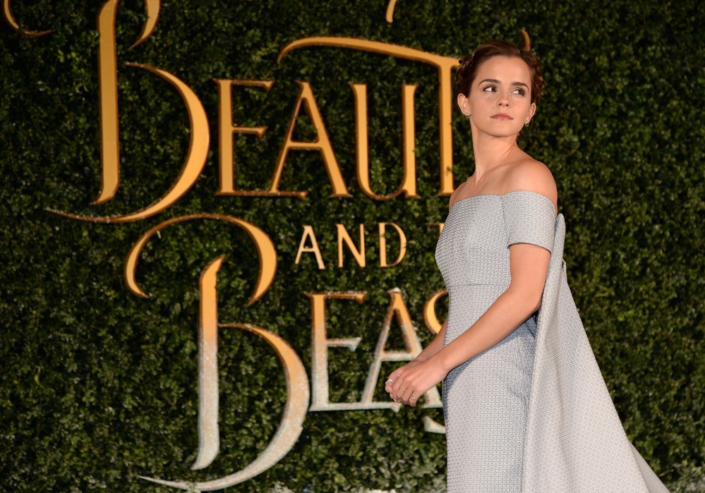 emma_watson_2017_feb_23_batb_london_launch_284.jpg