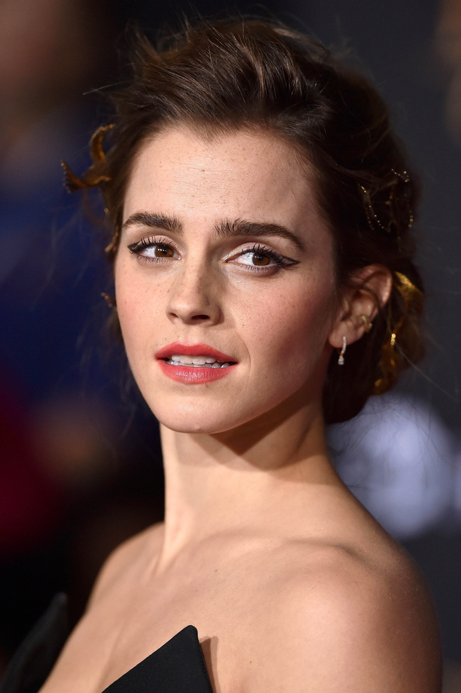 emma_watson_2017_mar_batb_la_premiere_743.jpg
