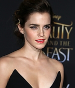 emma_watson_2017_mar_batb_la_premiere_615.jpg