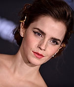 emma_watson_2017_mar_batb_la_premiere_625.jpg