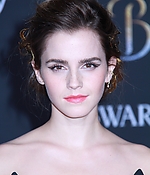 emma_watson_2017_mar_batb_la_premiere_677.jpg