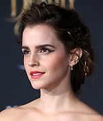 emma_watson_2017_mar_batb_la_premiere_722.jpg