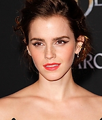 emma_watson_2017_mar_batb_la_premiere_725.jpg