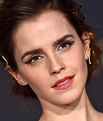 emma_watson_2017_mar_batb_la_premiere_735.jpg