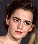 emma_watson_2017_mar_batb_la_premiere_738.jpg
