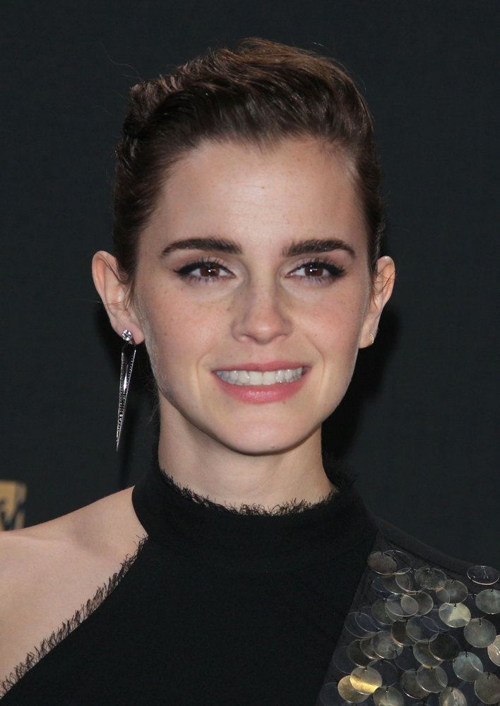 emma_watson_2017_may_7th_mtv_movie_tv_awards_185.jpg