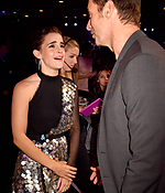 emma_watson_2017_may_7th_mtv_movie_tv_awards_37.jpg