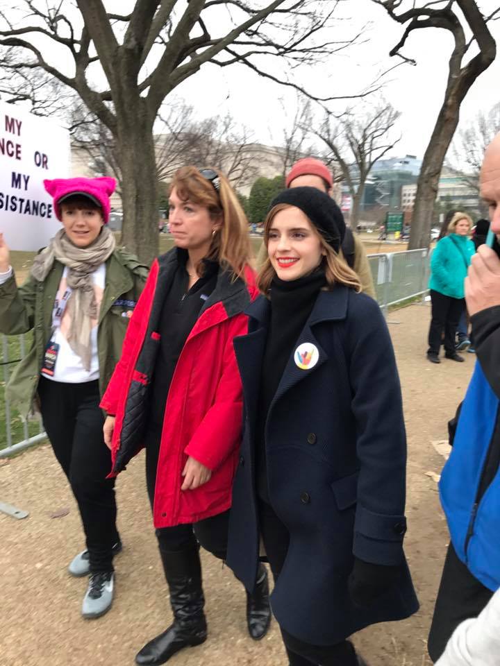 emma_watson_2017_womens_march_on_washington_72.jpg