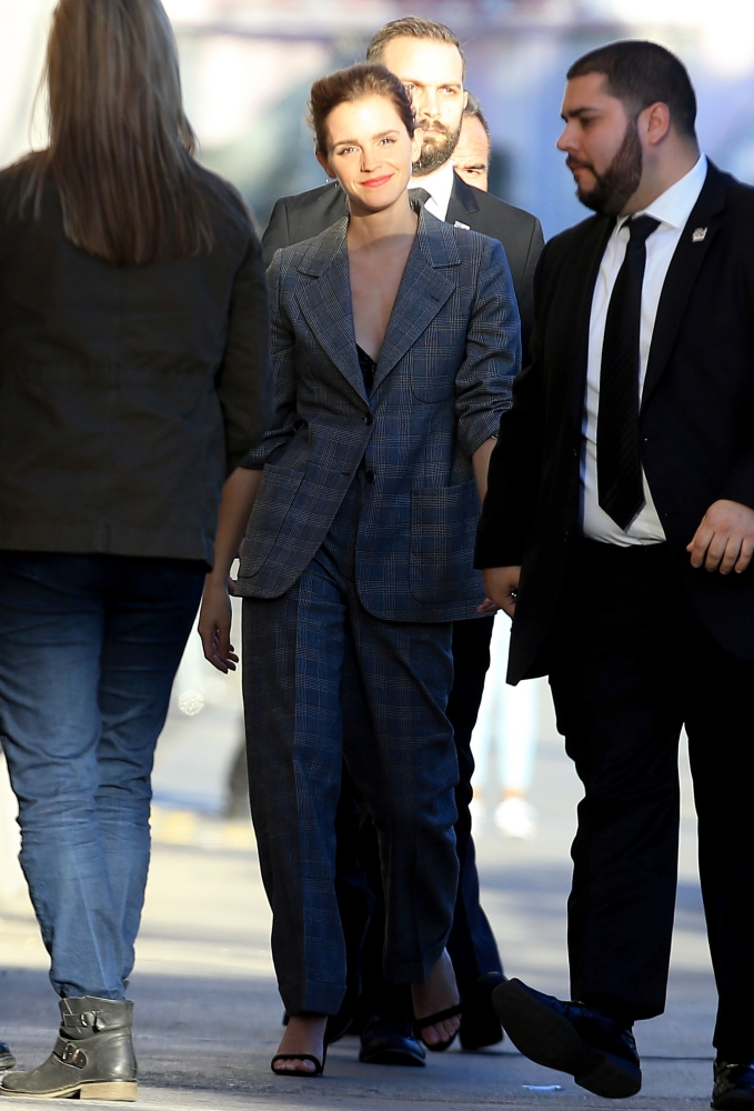 EEW_2017candid_mar6_arrives_to_jimmy_kimmel_live_in_la_60.jpg