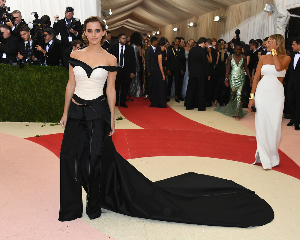 emma_watson_2016_met_costume_institute_gala_52.jpg
