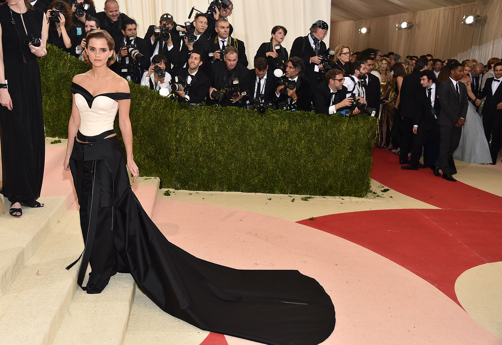 emma_watson_2016_met_costume_institute_gala_66.jpg