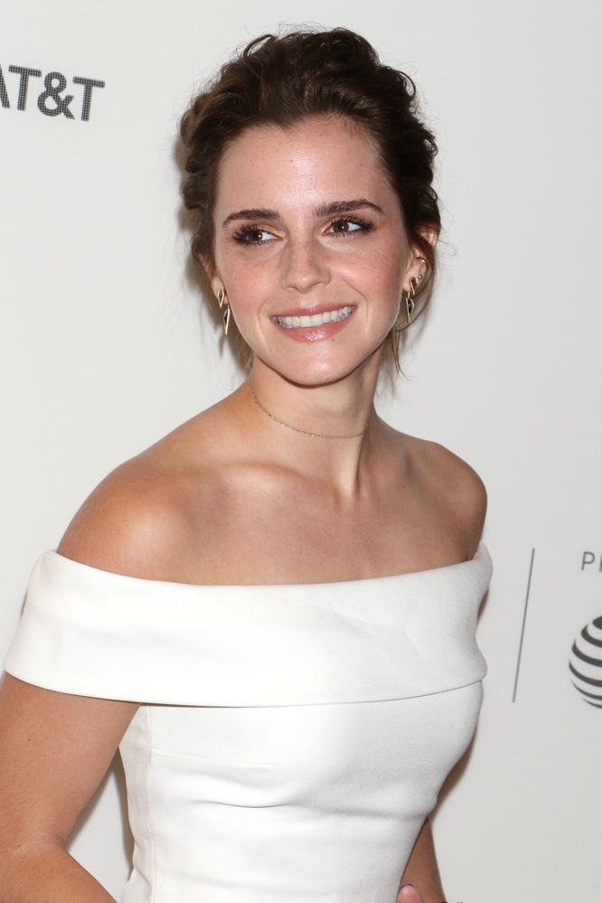 emma_watson_2017_april_26th_the_circle_premiere_tribeca_film_festival_139.jpg
