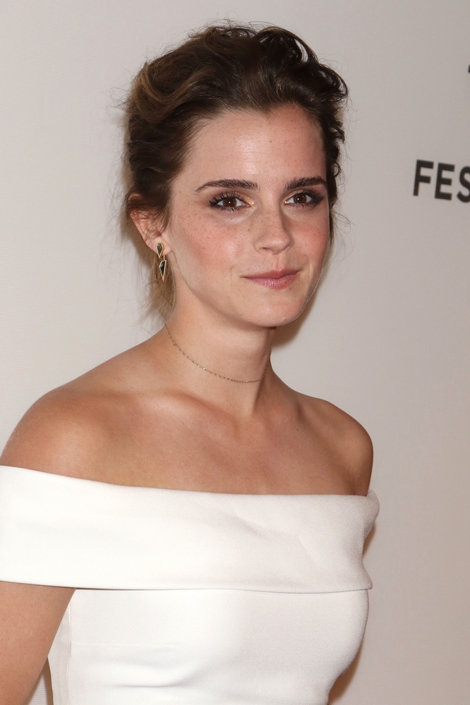 emma_watson_2017_april_26th_the_circle_premiere_tribeca_film_festival_147.jpg