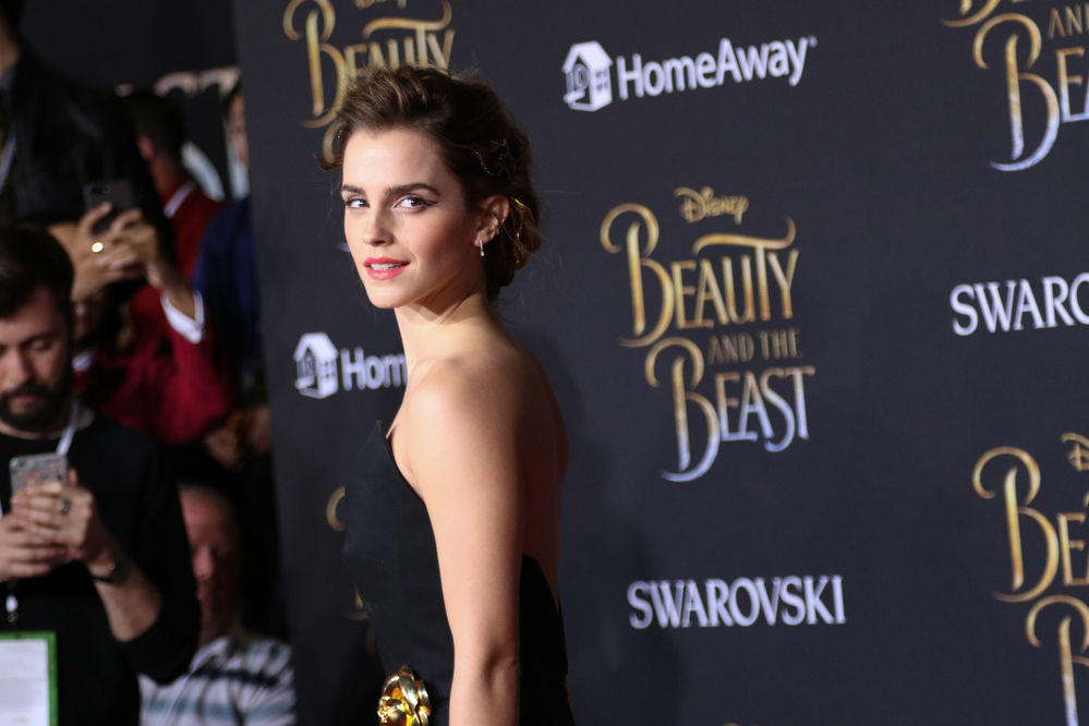emma_watson_2017_mar_batb_la_premiere_159.jpg