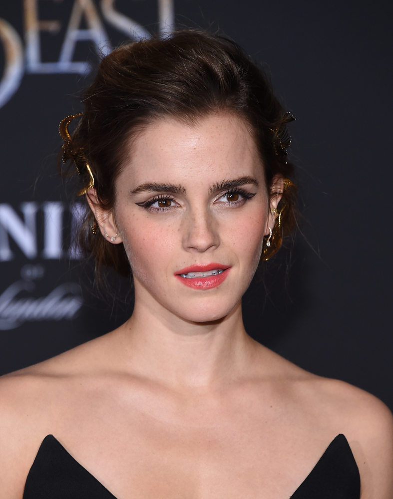 emma_watson_2017_mar_batb_la_premiere_227.jpg