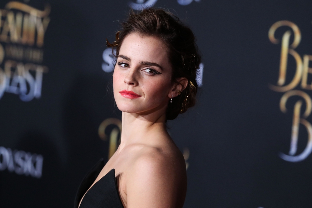 emma_watson_2017_mar_batb_la_premiere_293.jpg