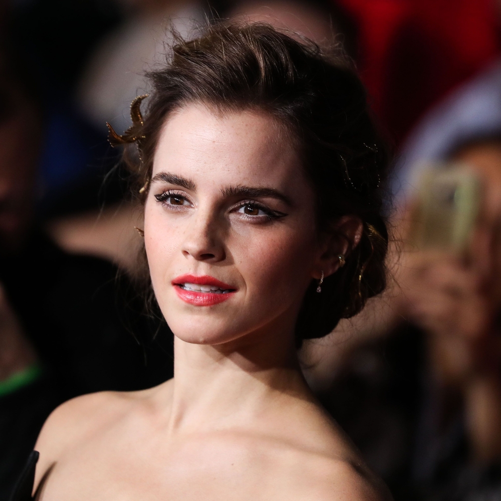 emma_watson_2017_mar_batb_la_premiere_311.jpg