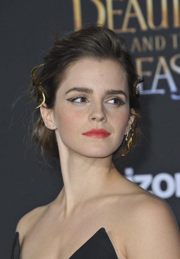 emma_watson_2017_mar_batb_la_premiere_323.jpg