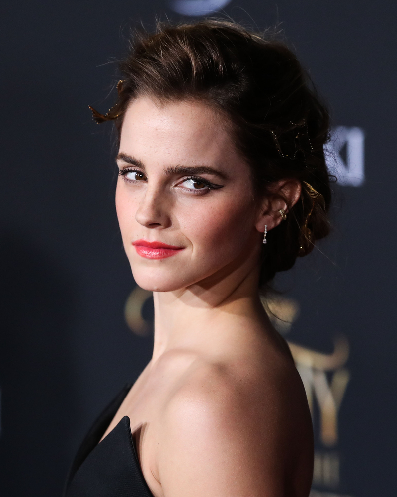 emma_watson_2017_mar_batb_la_premiere_454.jpg