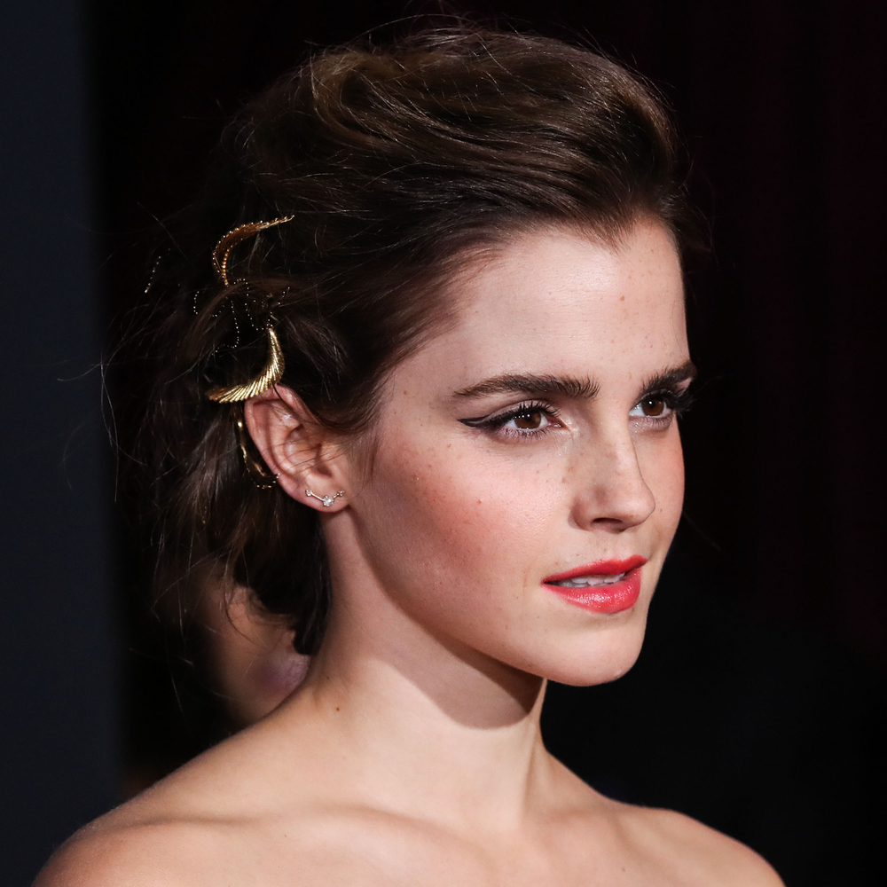 emma_watson_2017_mar_batb_la_premiere_470.jpg