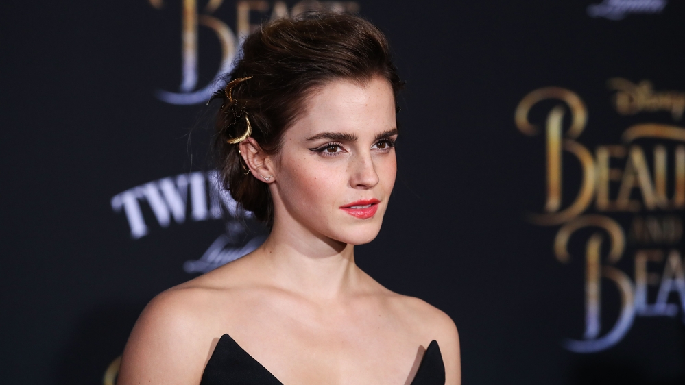 emma_watson_2017_mar_batb_la_premiere_471.jpg