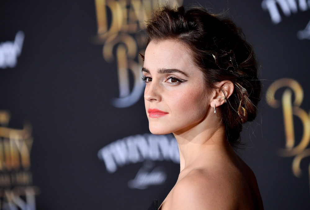 emma_watson_2017_mar_batb_la_premiere_555.jpg