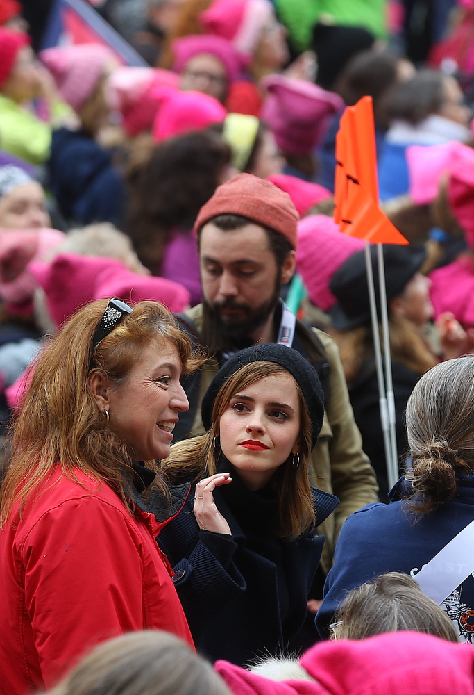 emma_watson_2017_womens_march_on_washington_23.jpg