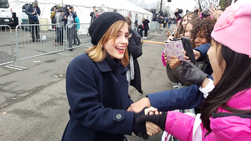 emma_watson_2017_womens_march_on_washington_41.jpg