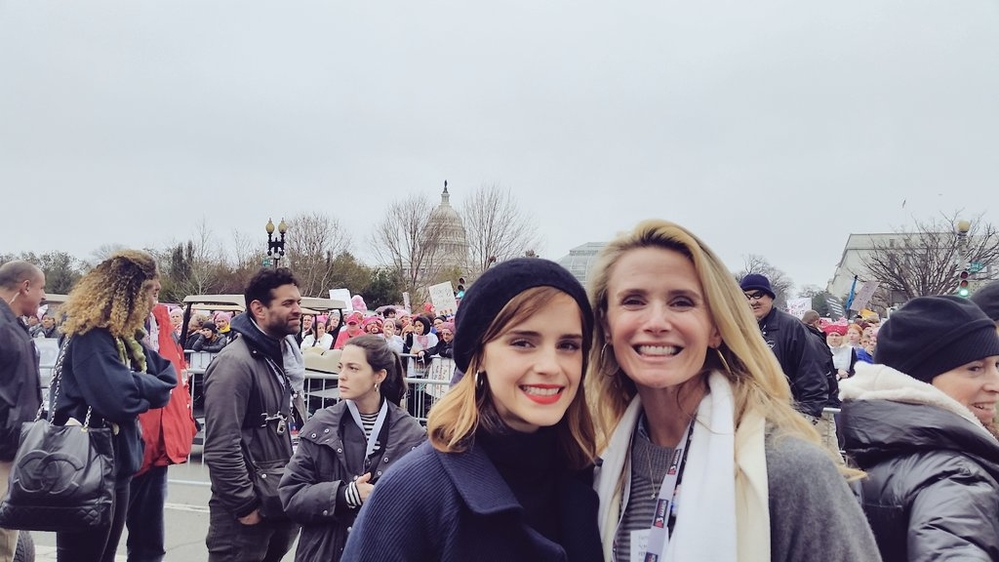 emma_watson_2017_womens_march_on_washington_56.jpg