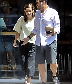 EEW_2019candid_aug13_out_for_lunch_in_santa_monica_ca_002.jpg