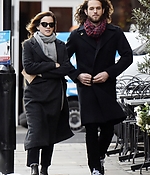 EEW_2019candid_dec18_out_for_lunch_in_london_003.jpg