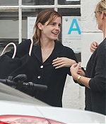 EEW_2019candid_out_for_coffee_in_venice_ca_010.jpg