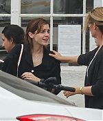 EEW_2019candid_out_for_coffee_in_venice_ca_015.jpg