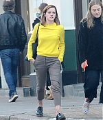 EEW_2019candid_out_for_lunch_in_primrose_hill_london_010.jpg
