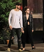 EEW_2019candid_out_with_cole_cook_in_nyc_005.jpg