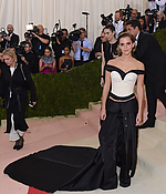 emma_watson_2016_met_costume_institute_gala_156.jpg