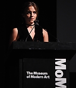 emma_watson_2016_nov_moma_film_benefit_tribute_to_tom_hanks_18.jpg