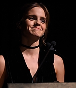 emma_watson_2016_nov_moma_film_benefit_tribute_to_tom_hanks_23.jpg