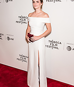 emma_watson_2017_april_26th_the_circle_premiere_tribeca_film_festival_86.jpg