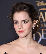 emma_watson_2017_mar_batb_la_premiere_178.jpg