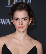 emma_watson_2017_mar_batb_la_premiere_232.jpg