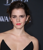 emma_watson_2017_mar_batb_la_premiere_233.jpg