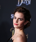 emma_watson_2017_mar_batb_la_premiere_294.jpg