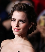 emma_watson_2017_mar_batb_la_premiere_312.jpg