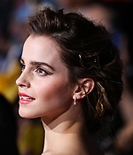emma_watson_2017_mar_batb_la_premiere_322.jpg