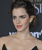 emma_watson_2017_mar_batb_la_premiere_330.jpg
